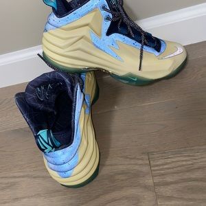 Nike Chuck Posite